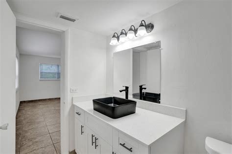 The Oaks | Infinity BH | Bay Harbor Islands