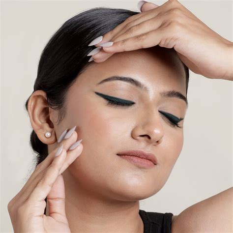 Keep It Bold Eye Kajal - Flicka Cosmetics Pvt Ltd