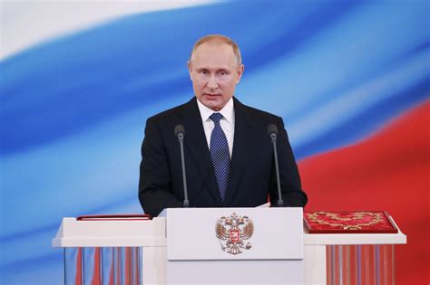 普京宣誓就任俄罗斯新一届总统 - 中国军网