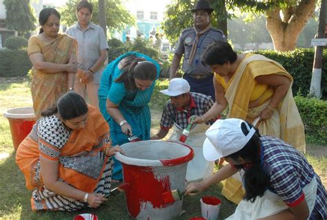 SwachhVidyalaya campaign at KV, New Delhi | भारत सरकार, शिक्षा मंत्रालय