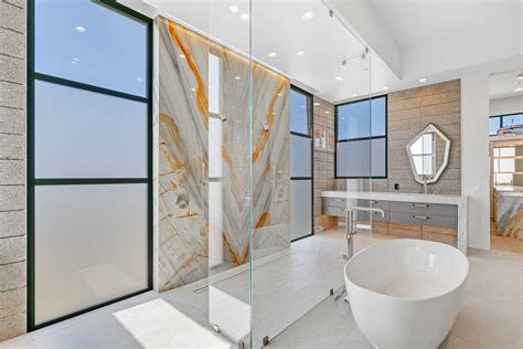 Las Vegas Shower & Glass | Custom Shower Doors & Glass Installation