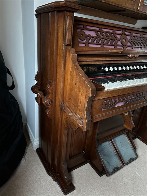 Harmoniums and Reed Organs For Sale