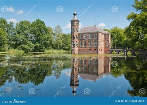 Dutch Castle Bouvigne in Breda, North Brabant Stock Photo - Image of netherlands, clouds: 20334474