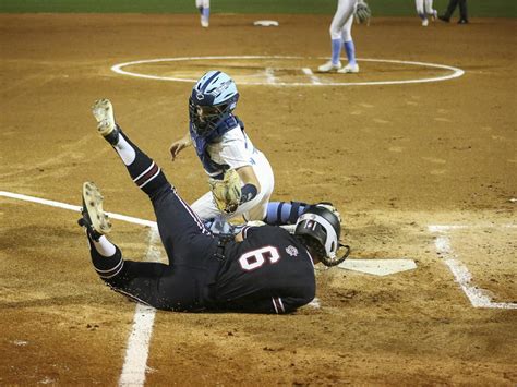 PHOTOS: Gamecocks Softball takes on Stetson and UNC Chapel Hill - The ...