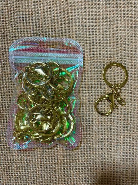 Golden Lobster Keychain – Resin Raw Material