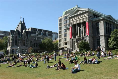 留学生注意了！ | 加拿大毕业率最高VS最低的大学!-翰林国际教育