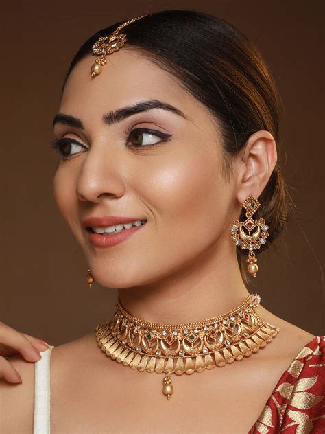 Priyaasi Traditional Floral Stone Studded Gold-Plated Choker Jewellery