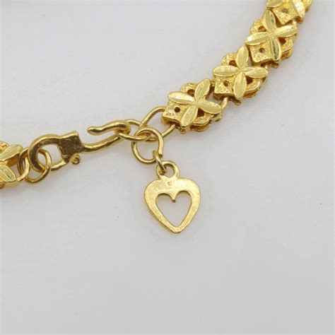22kt Gold Chevron Style Link Bracelet-Evaluated By Our Certified Gemologist-AGS/GIA | Property Room