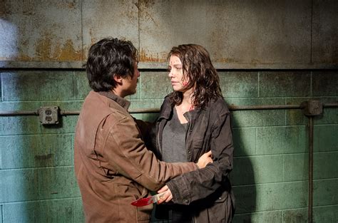 Will Glenn Die in The Walking Dead Season Finale? | PS Entertainment