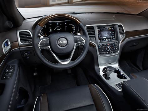 Interior Del Jeep Grand Cherokee
