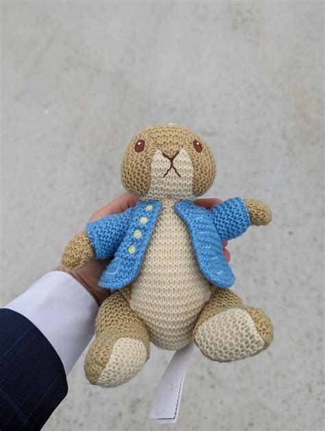 Found on the roof deck of parking 1 at DCA just now - help : r/washdc