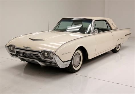 1962 Ford Thunderbird | Classic Auto Mall