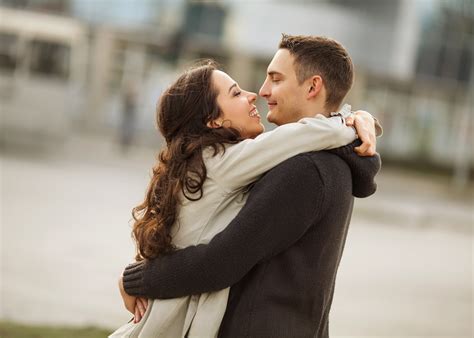 10 Amazing Benefits Of Hugging The Person You Love - The Trent