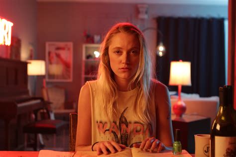 9 Maika Monroe Horror + Thriller Movies, Ranked – Creepy Catalog
