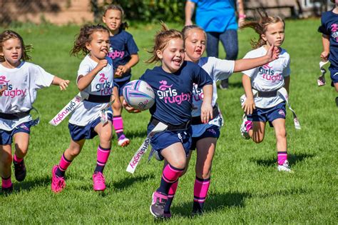 Girls Rugby Ball 的图像结果