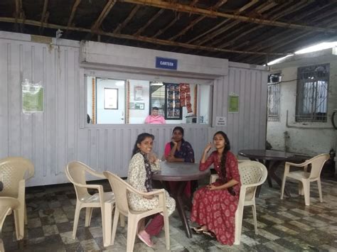 College Canteen - Smt. Parmeshwaridevi Durgadutt Tibrewala Lions Juhu ...