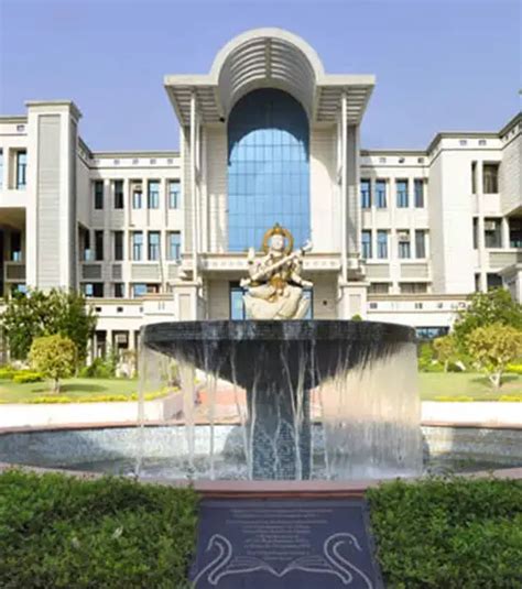 Manav Rachna Vidyanatariksha: Best Private University in Delhi NCR