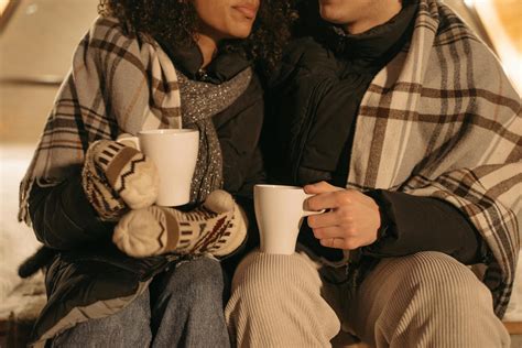 60 Romantic Christmas Date Ideas for Couples in Love - The Joy of Gifts