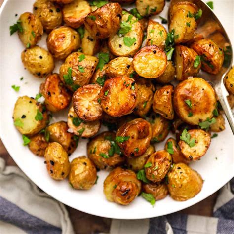 Roasted Garlic Butter Smashed Potatoes at Aaron Edwards blog