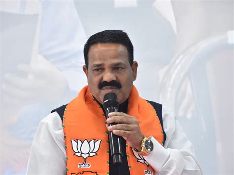 A CPR training camp was held in Navsari under the chairmanship of ...