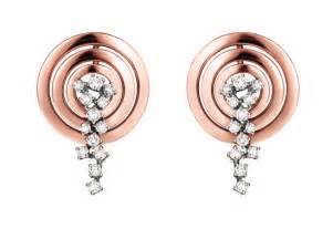 『珠宝』Dior 推出 RoseDior 高级珠宝系列：致敬经典玫瑰 | iDaily Jewelry · 每日珠宝杂志