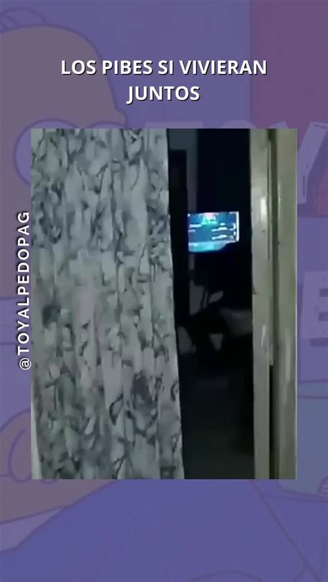 Anahi llegando a la casa cuando ya vivan juntos el magbe, angel y anahi : r/Memebelitis