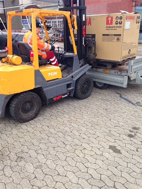 Image result for Video Telehandler Setting Junkyard