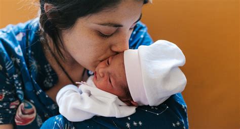 Cuarentena: A Latin American postpartum tradition | BabyCenter