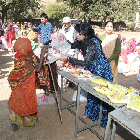 Garib Parivar Ration Yojana | Annadanam Donation Online | Narayan Seva ...