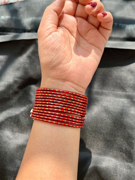 Maroon Design Kuppivala / Glass Bangles (Pack of 12) – Gems of South