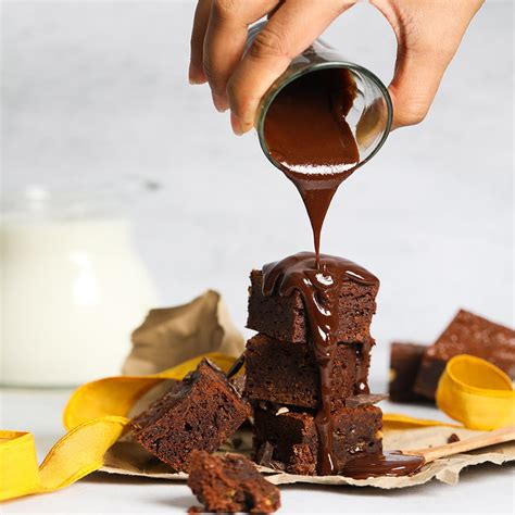 Triple Chocolate Brownies | Box of 4 – Vanilla Miel