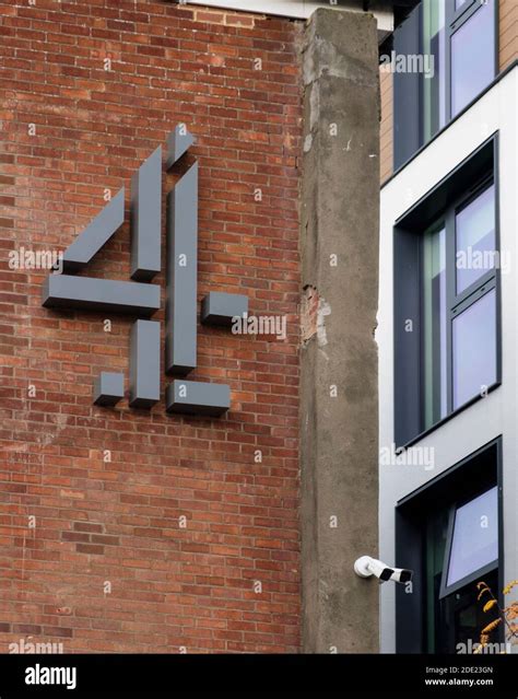 Creative Building Signage 的图像结果