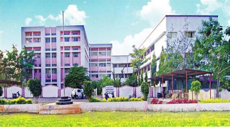 Baburaoji Gholap College Sangvi, Pune - Admissions, Contact, Website ...
