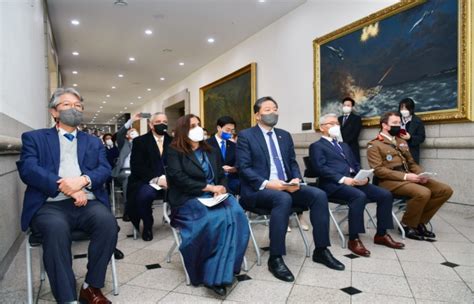 Inauguration of Photo Exhibition on ‘The Indian Chapter in Korean War ...