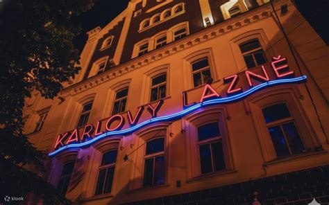 Pub Crawl With Drinks & Karlovy Lazne VIP Entry in Prague - Klook India
