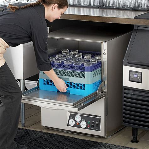 Commercial Dishwasher Buying Guide - Editors Top