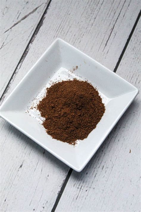 10 Best Mace Substitutes You'll Wish You Knew Sooner - Oh So Foodie