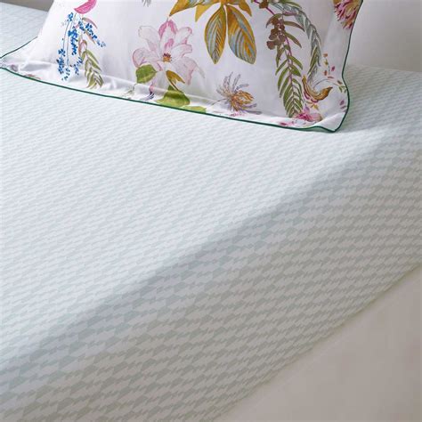Luxury Bedding: Fitted Sheets - Yves Delorme Online Outlet