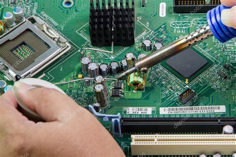 Computer Motherboard Repair 的图像结果