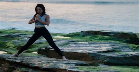 These 7 Yoga Asanas Are Going To Keep The Doctors Away From You By ...