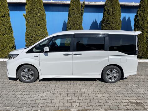 Летние тапочки — Honda Stepwgn (5G), 2 л, 2017 года | колёсные диски | DRIVE2