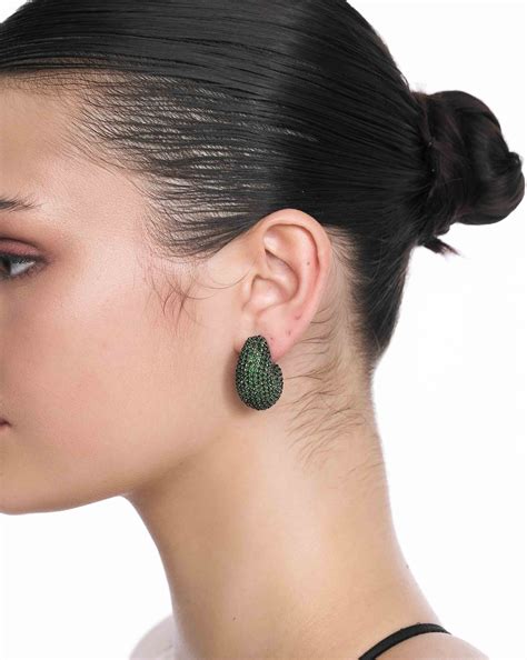 Handcrafted Jewelry: The Perfect Christmas Gift | Amama