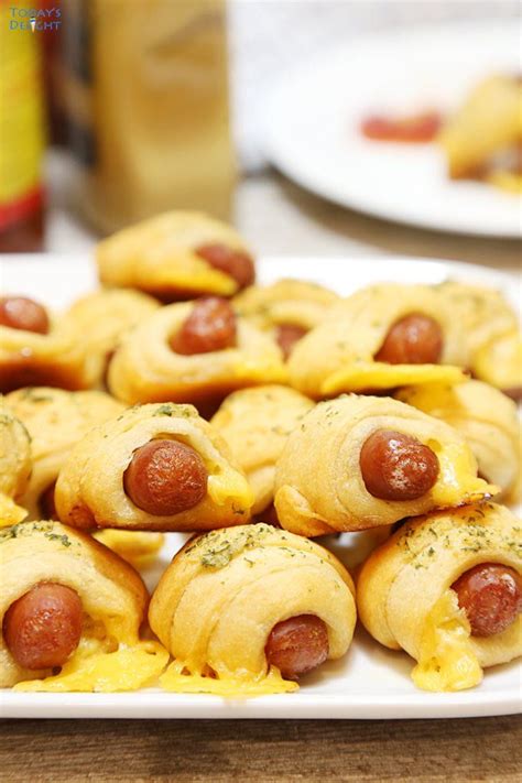 crescent roll mini hot dogs
