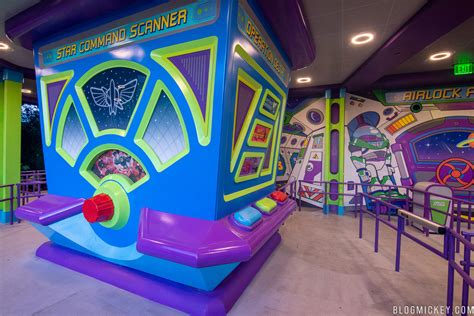 Alien Saucers Ride Utube 的图像结果