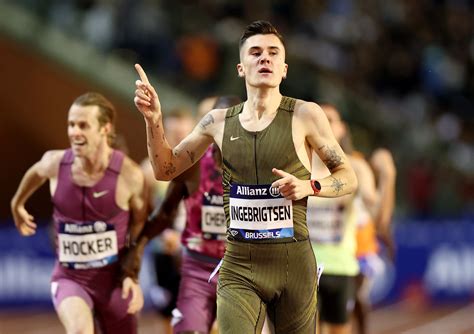 Ingebrigtsen breaks world indoor 1,500m, mile records | Reuters