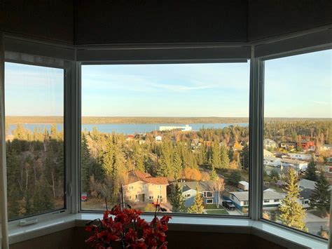 ANDERSON THOMSON TOWER (Yellowknife) - Specialty Hotel Reviews & Photos ...