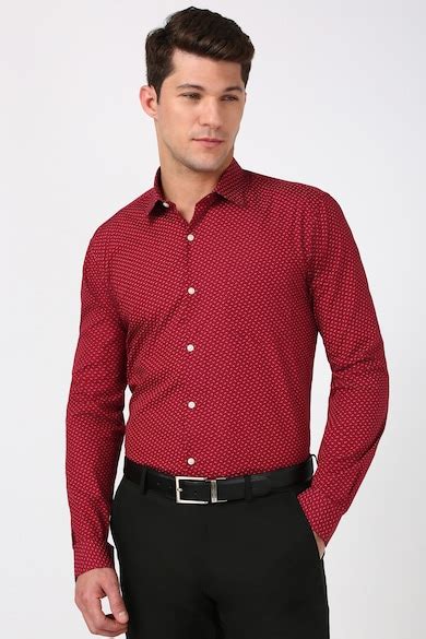 Buy Men Red Regular Fit Shirt Online - 39690112 | Peter England