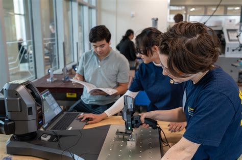 Design Engineering Colleges 的图像结果