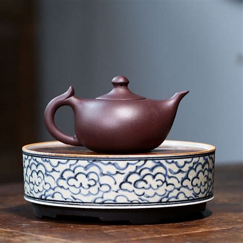 China Yixing Zisha Pottery Purple Clay Handmade 180cc Mesh Teapot 小月牙 ...