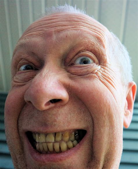 Basic Man Smiling 的图像结果